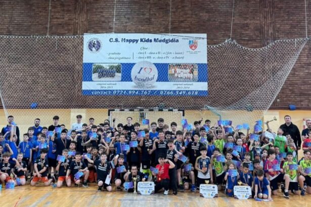 participare numeroasa la festivalul judetean de minihandbal de la medgidia 69d645758a4d4