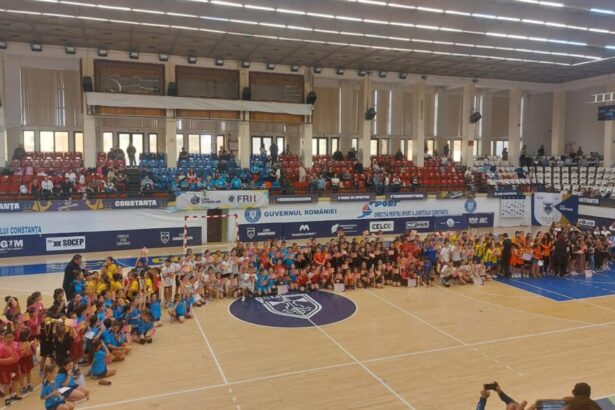 peste 300 de mici handbaliste constantene prezente la festivalul judetean de minihandbal 69d765c63fcf2