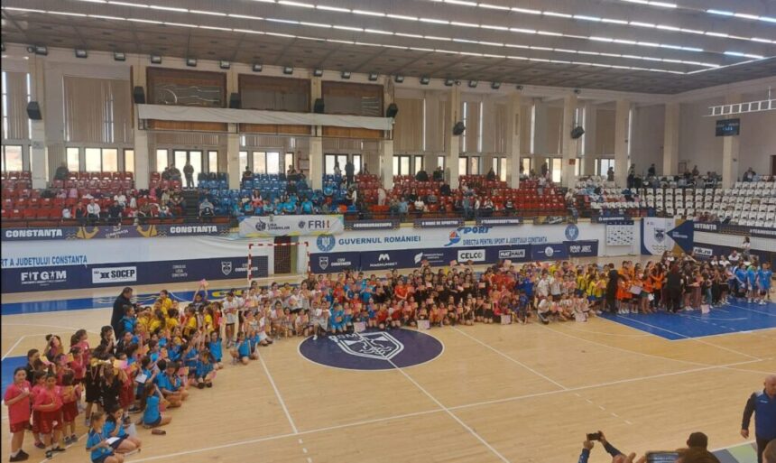 peste 300 de mici handbaliste constantene prezente la festivalul judetean de minihandbal 69d765c63fcf2
