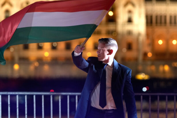 peter magyar schimba simbolurile puterii la budapesta palatul lui orban nu va mai fi sediul premierului 69e0c9bfed7c2