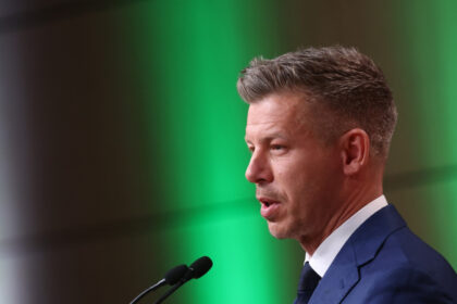 peter magyar spune ca nu il va suna pe donald trump cum vede liderul tisza relatiile cu sua 69dd2d2431e9b