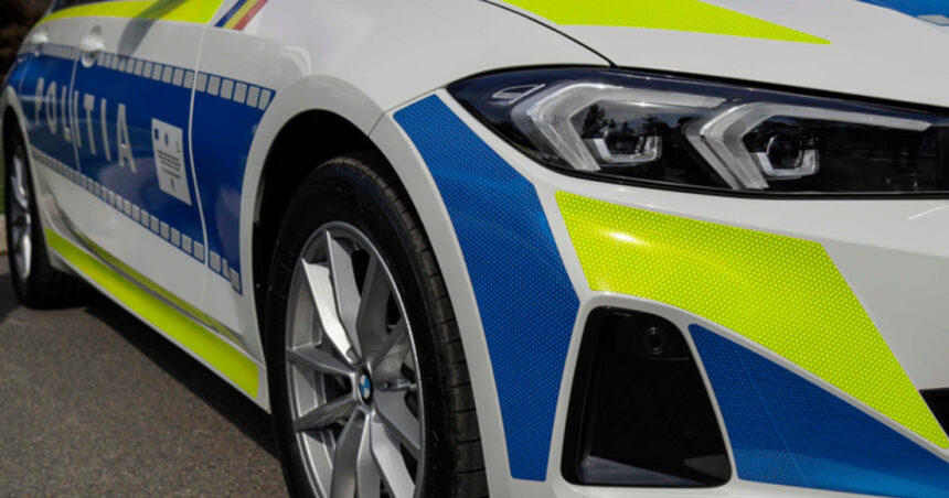 politist de la biroul rutier ramas fara permis dupa ce a fost prins cu 121 km h in localitate 69ea3cb2bd822