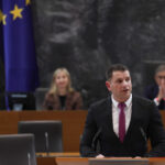 presedintele parlamentului dintr o tara ue propune un referendum pentru iesirea din nato planuieste o vizita la moscova 69de31d55d998