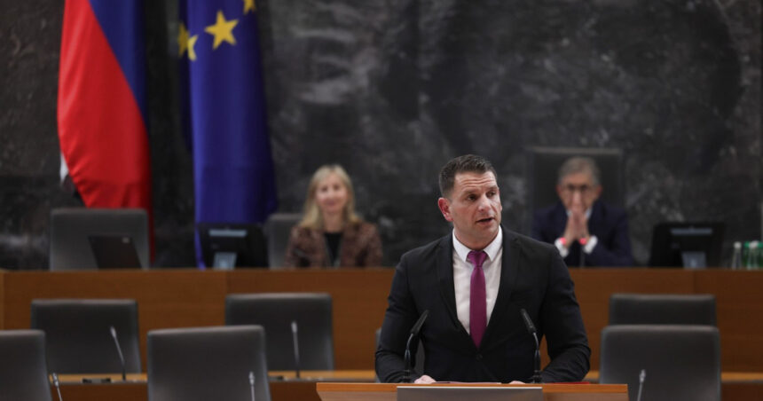 presedintele parlamentului dintr o tara ue propune un referendum pentru iesirea din nato planuieste o vizita la moscova 69de31d55d998