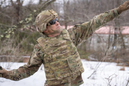 prima grenada noua a armatei sua de la razboiul din vietnam incoace foloseste unde de soc pentru a ucide 69cf6a7d27d85