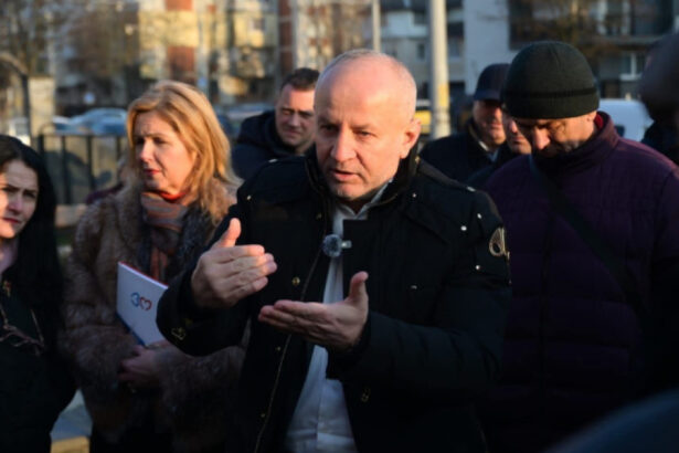 primarul din baia mare trimis in judecata pentru delapidare ar fi mers sute de kilometri cu masinile institutiei in interes personal 69d76fd94dc49