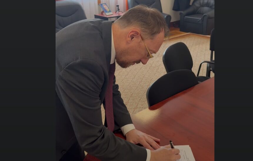 progresismul ucide romania senatorul sava de la constanta printre primii semnatari ai motiunii de cenzura gazele din marea neagra stam pe o punga de au 69df851cd4066