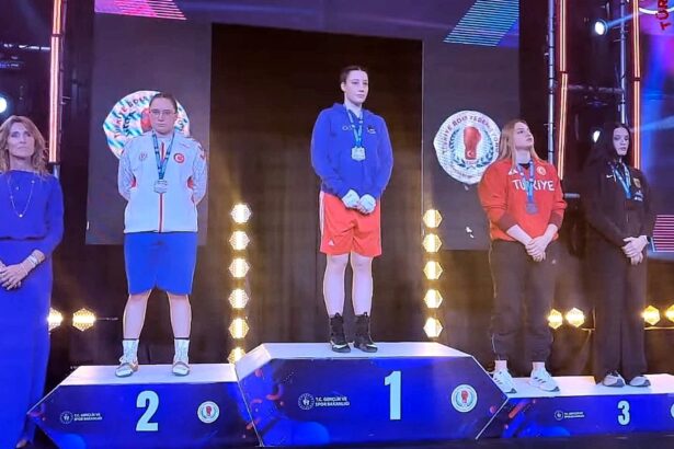 pugilista de la csm constanta amalia nita campioana la turneul international de la istanbul 69d3b085d3174