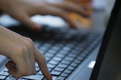 reactia ministerului apararii dupa dezvaluirile ca zeci de conturi de e mail ale fortelor aeriene au fost sparte de hackeri rusi 69df71697f4e2