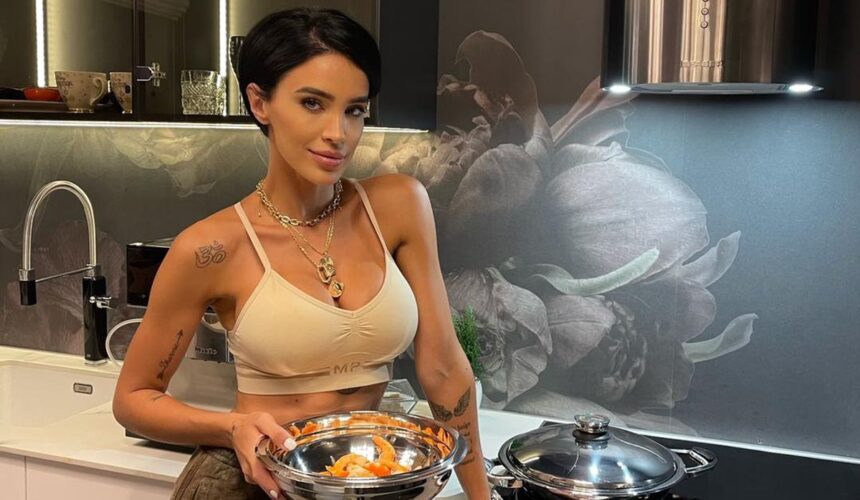 reteta de sarmale a adelinei pestritu mergeti la sigur daca o testati ce ingrediente foloseste de paste 2026 69d4e4ff9e4a3