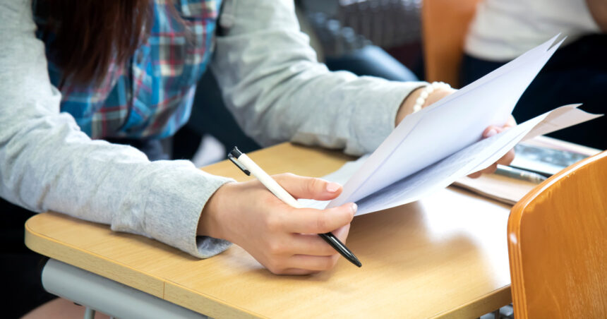 rezultatele la simularea bac 2026 intarzie ministerul educatiei prelungeste termenul pana pe 9 aprilie 69cfd426122c5