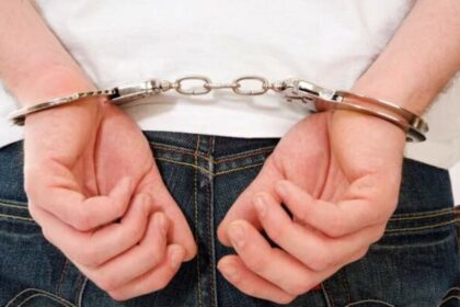 scandal in localitatea culmea judetul constanta politistii chemati la fata locului au fost atacati cu pietre 69d0ecdb989c8