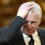 scandal la palat fostul print andrew implicat intr o altercatie fizica cu un consilier al reginei elisabeta a ii a 69d38cfcacf97