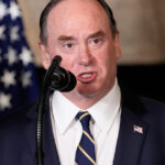 secretarul marinei sua john phelan isi paraseste functia cu efect imediat anunta pentagonul ii uram mult succes 69e9b363ce7ca