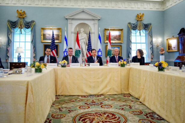 seful diplomatiei americane marco rubio i a primit pe ambasadorii israelian si libanez pentru primele discutii directe dupa decenii 69de974b96a9d