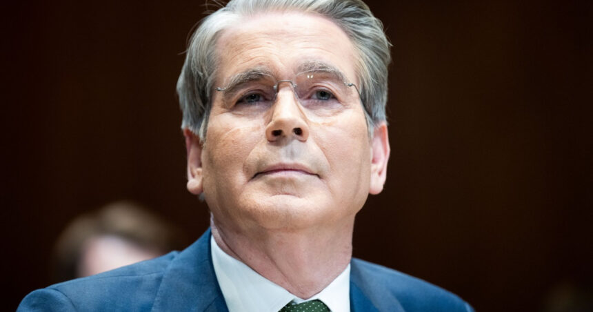 seful trezoreriei sua afirma ca blocada va obliga in curand iranul sa isi reduca productia de petrol 69f198e276205