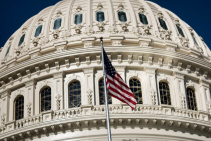 senatori americani vor ca trump sa interzica producatorilor auto chinezi sa fabrice masini in sua 69d28c1a014d6