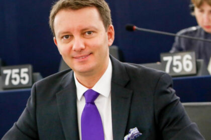 siegfried muresan sustine ca psd a reamintit ue ca e un partid care a atacat valorile europene parteneriatul cu aur alarmant 69efae0753ba0