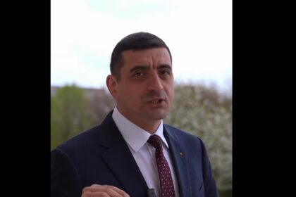 simion au inventat o criza ca sa vanda companiile profitabile ale statului 69ea2ad2f3246