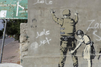 soldatii israelieni recurg la agresiuni sexuale pentru a i forta pe palestinieni sa paraseasca cisiordania potrivit unui raport 69e741cf34fbc