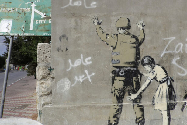 soldatii israelieni recurg la agresiuni sexuale pentru a i forta pe palestinieni sa paraseasca cisiordania potrivit unui raport 69e741cf34fbc