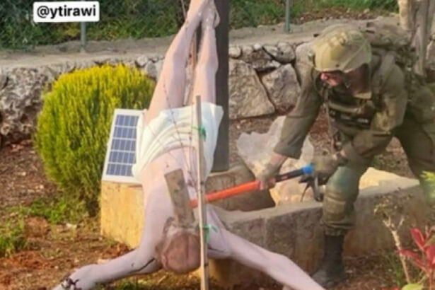 soldatul israelian care a deteriorat o statuie a lui iisus in liban va fi retinut 30 de zile 69e7ab16b8d4c