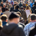 sondaj majoritatea romanilor se asteapta la efecte economice de durata si scumpiri la carburanti din cauza conflictului din iran 69e09cad4b9e6