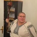 sosoaca nu vrea sa fie curtata de bolojan nu ma mai sunati nu imi mai sunati parlamentarii sa va dea dumnezeu inmiit raul pe care l ati facut poporului roman 69e798754a749