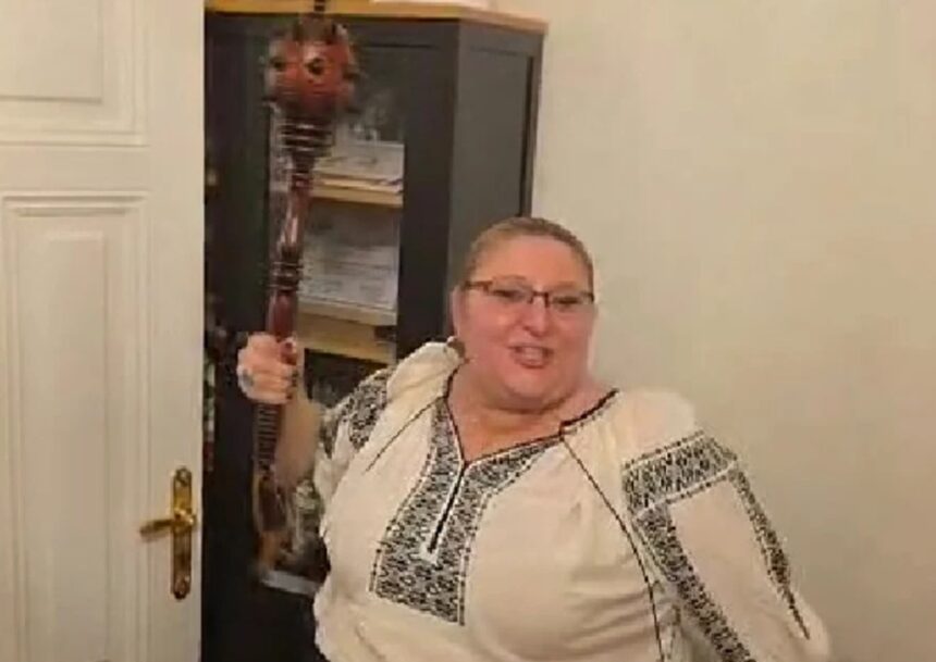 sosoaca nu vrea sa fie curtata de bolojan nu ma mai sunati nu imi mai sunati parlamentarii sa va dea dumnezeu inmiit raul pe care l ati facut poporului roman 69e798754a749