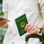 sotii traditionale si fenomenul passport bros de ce tot mai multi barbati din occident isi cauta partenere de viata in tari straine 69ed9a31d0583