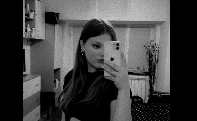 statul vrea bani de la tanara care si a ucis cu sange rece cea mai buna prietena 69ee8aaa754b0