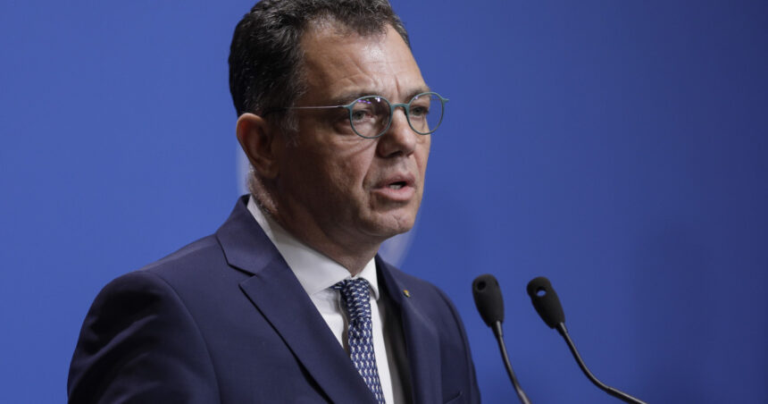 stefan radu oprea a demisionat din functia de secretar general al guvernului cine ii ia locul 69ef195954fc0