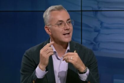 stelian ion usr psd nu doar ca a ramas acelasi dar a inceput sa copieze si metodele adversarului sau populist aur video 69ea2d7c21ccb