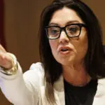 sua secretarul muncii paraseste administratia donald trump scandalurile din spatele multumirilor protocolare de despartire 69e70ce1f1638