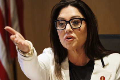 sua secretarul muncii paraseste administratia donald trump scandalurile din spatele multumirilor protocolare de despartire 69e70ce1f1638