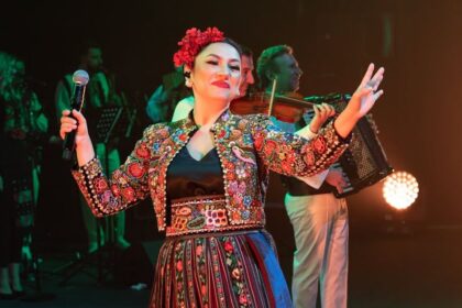 surpriza de care a avut parte andra in culisele concertului traditional 3 mostenirea unul dintre cele mai emotionante momente 69e728d30fee4
