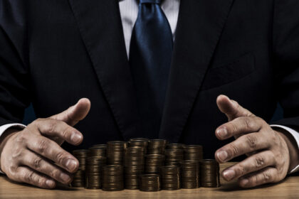 taxa de 5 pentru miliardarii din california va ajunge la vot in noiembrie initiativa a strans peste 15 milioane de semnaturi 69f058f3e3063