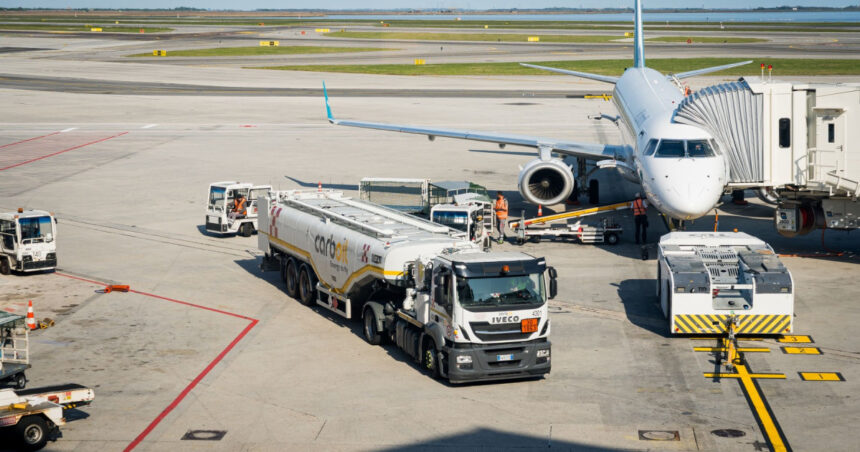 temeri crescande in europa privind anularea vacantelor de vara din cauza unei penurii de combustibil pentru avioane 69d9352156ac4