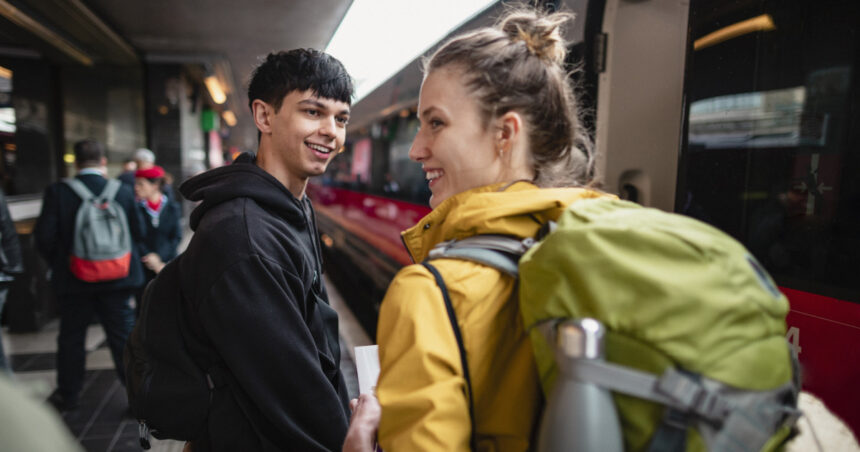 tinerii de 18 ani din romania pot calatori gratuit in europa prin programul discovereu ce conditii trebuie indeplinite 69d8774af1e34