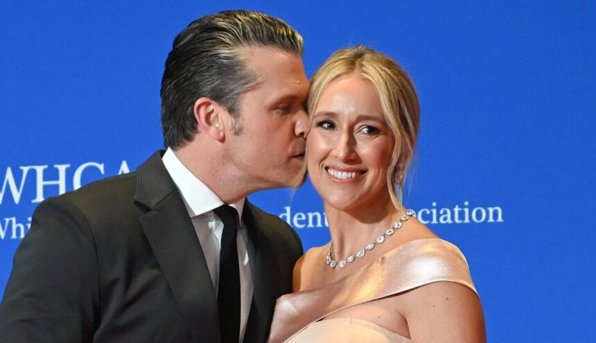 tinuta de 40 de dolari de pe shein care a starnit controverse la casa alba cum a aparut sotia lui pete hegseth in sua 69f309fe7a504