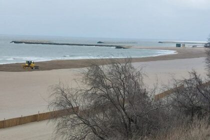 ultimele sectoare de plaja au fost predate operatorii pot incepe pregatirile pentru primirea turistilor 69e140ef2ad76