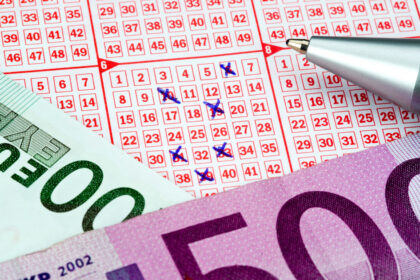 un barbat din germania a castigat la loto 44 de milioane de euro si nu i a spus nimic sotiei sale zile intregi 69ee34b79c10d