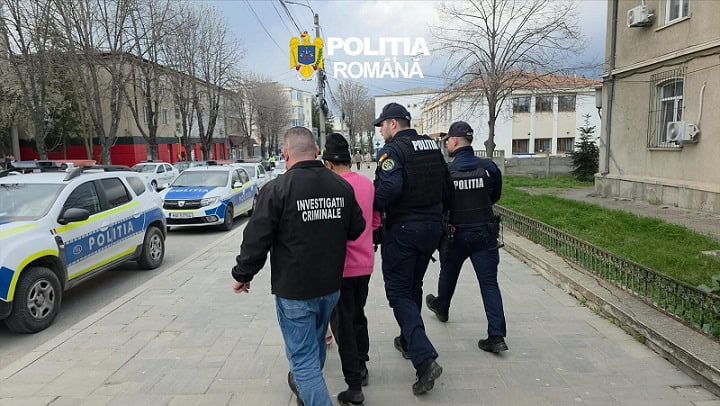 un hot din morminte si masini retinut la medgidia de asemenea doi minori sunt cercetati in stare de libertate 69d632dc5422b