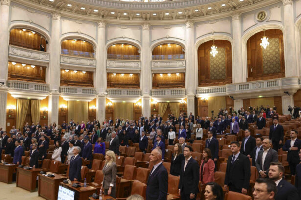 un liberal acuza ca unii parlamentari au fost fortati sa semneze motiunea psd aur nu e clar daca va trece 69f3347b96e87