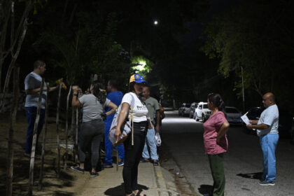 venezuela elibereaza zeci de detinuti politici sub presiunea sua aproximativ 500 raman in inchisoare 69e2342ac5c52