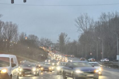 viata bate filmul in constanta si a cumparat masina a lasat o acasa dar a dat nas in nas cu ea in trafic 69d3713378965