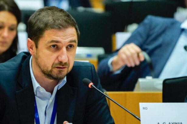 video a fost chiar distractiv cum s au chinuit sa ne curete de etichete eurodeputat aur despre negocierile cu partidele din coalitie 69efa26b30582