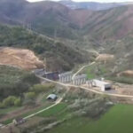 video au inceput sapaturile la un nou tunel pe a1 sibiu pitesti imagini de pe santierul autostrazii care traverseaza carpatii 69d3c17d92e08