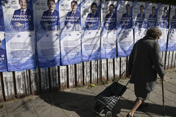 video autoritatile bulgare au confiscat peste o jumatate de milion de euro destinati cumpararii de voturi la alegerile din 19 aprilie 69ced6d39a1fb