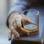 video beam 3 4 litri de tuica pe zi drama romanilor cazuti in patima alcoolului marturia socanta a unui dependent internat la socola 69ec5695da3af